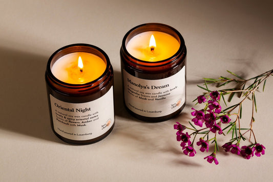 Duftkerze „Manolya's Dream“ | Magnolie & weißer Moschus | Handgemacht | 155g - KONSTLERIA